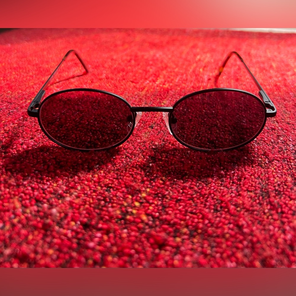 NWOT 90s Style Sunglasses